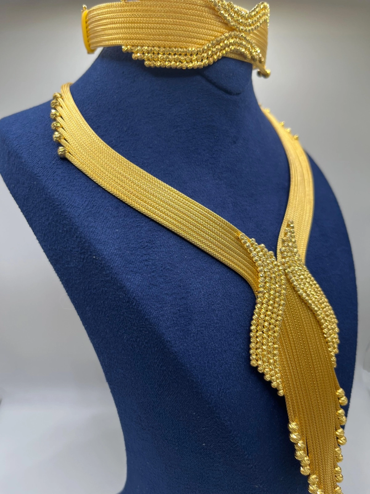 Altın Kaplamalı Dorika Gümüş Set (Küpesiz)