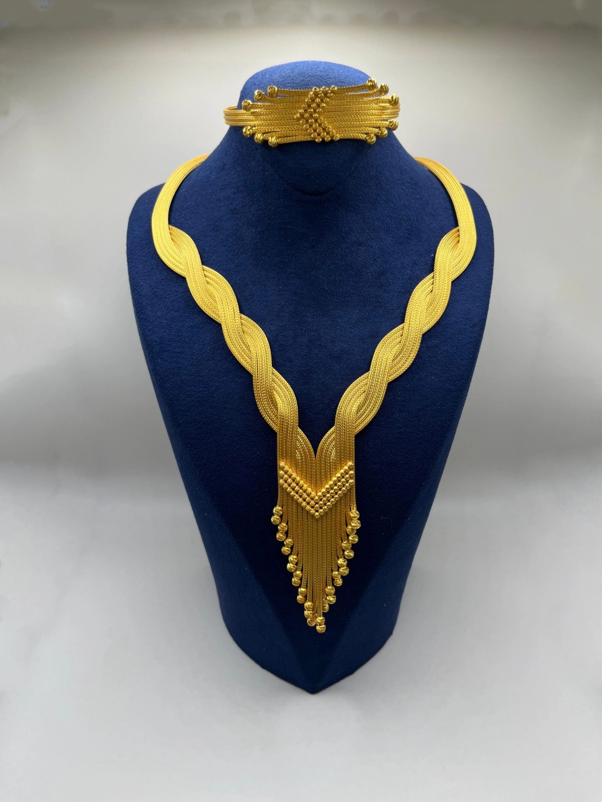 Altın Kaplamalı Dorika Gümüş Set (Küpesiz)