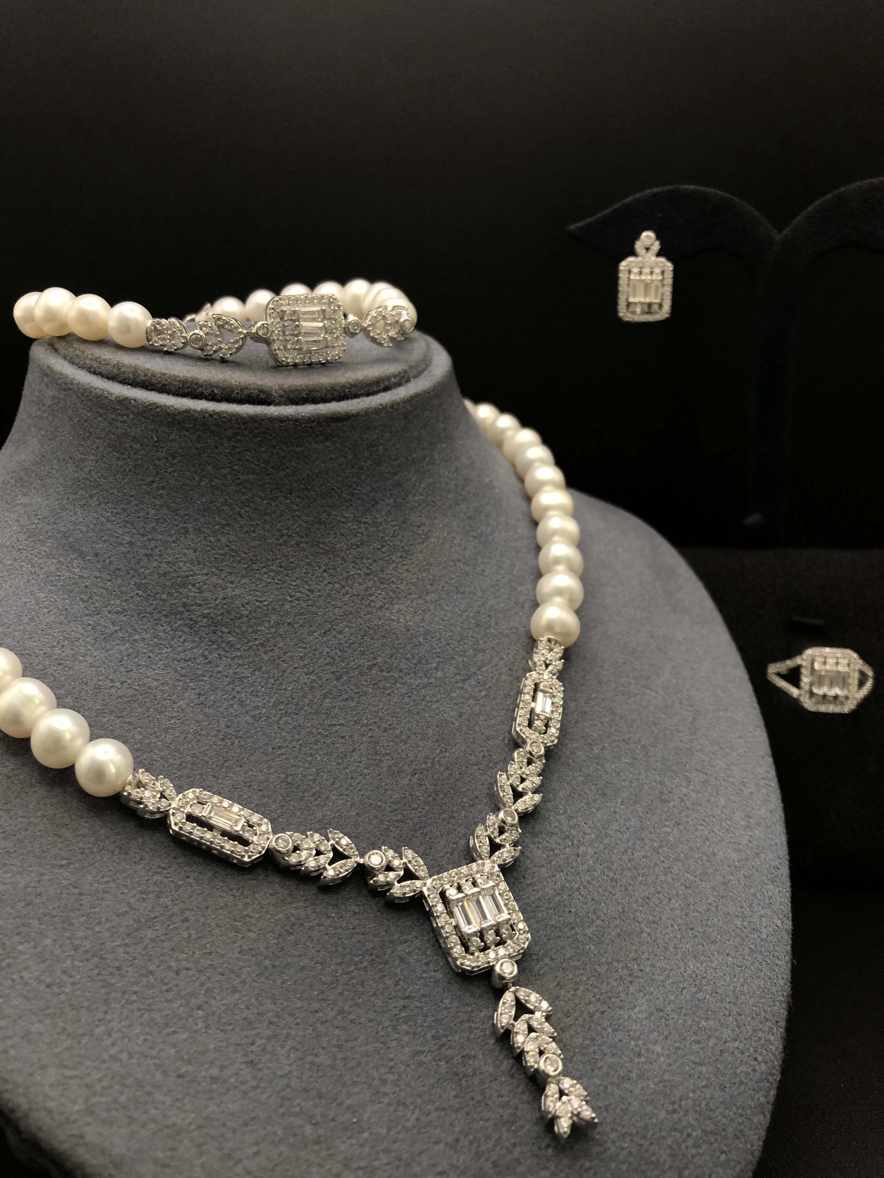 Doğal İncili Gümüş Set
