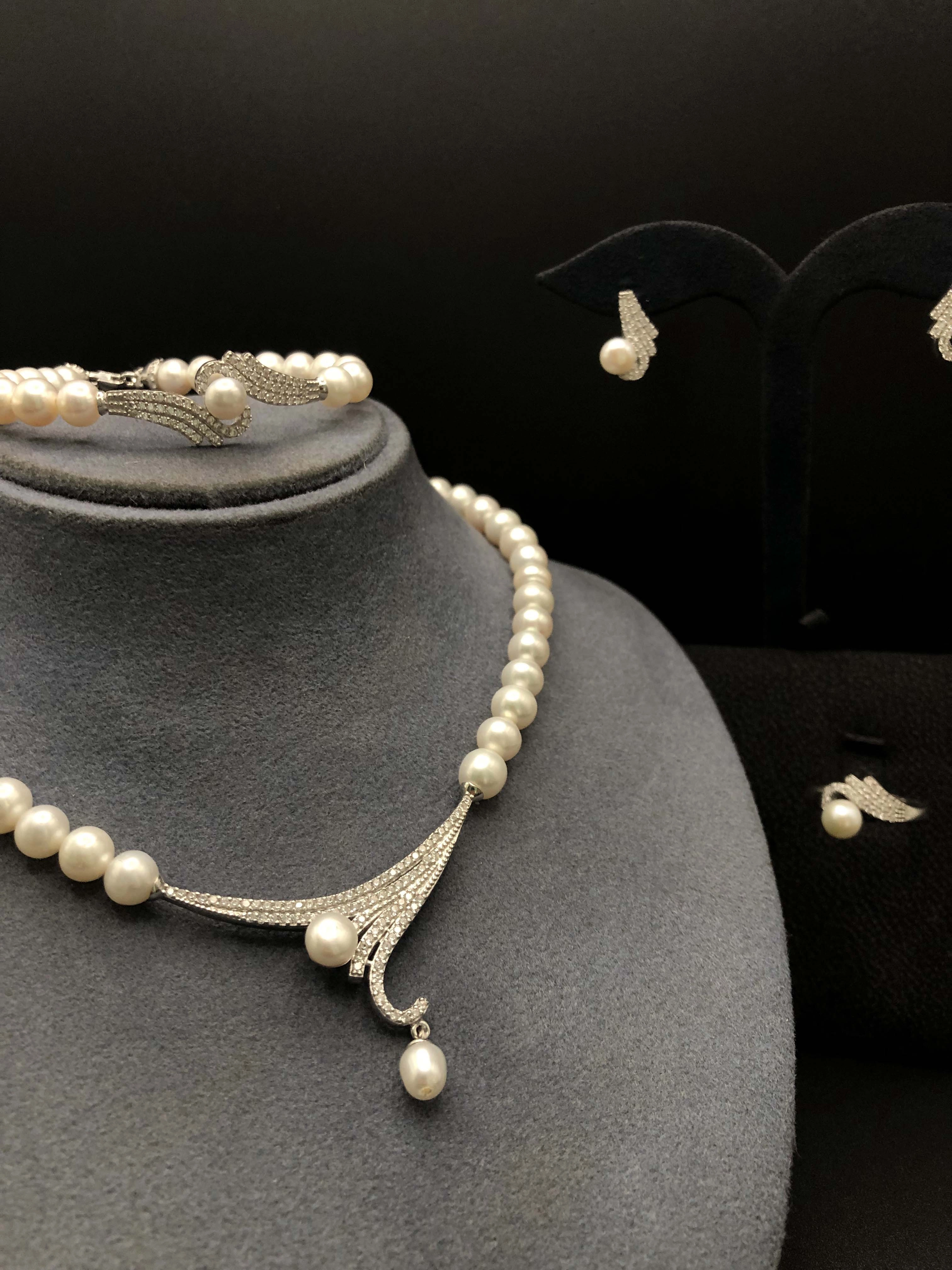 Doğal İncili Gümüş Set