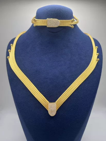 Altın Kaplamalı Dorika Gümüş Set (Küpesiz)